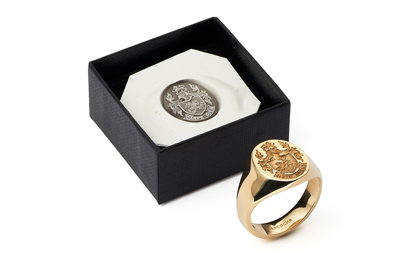 Signet ring online crest